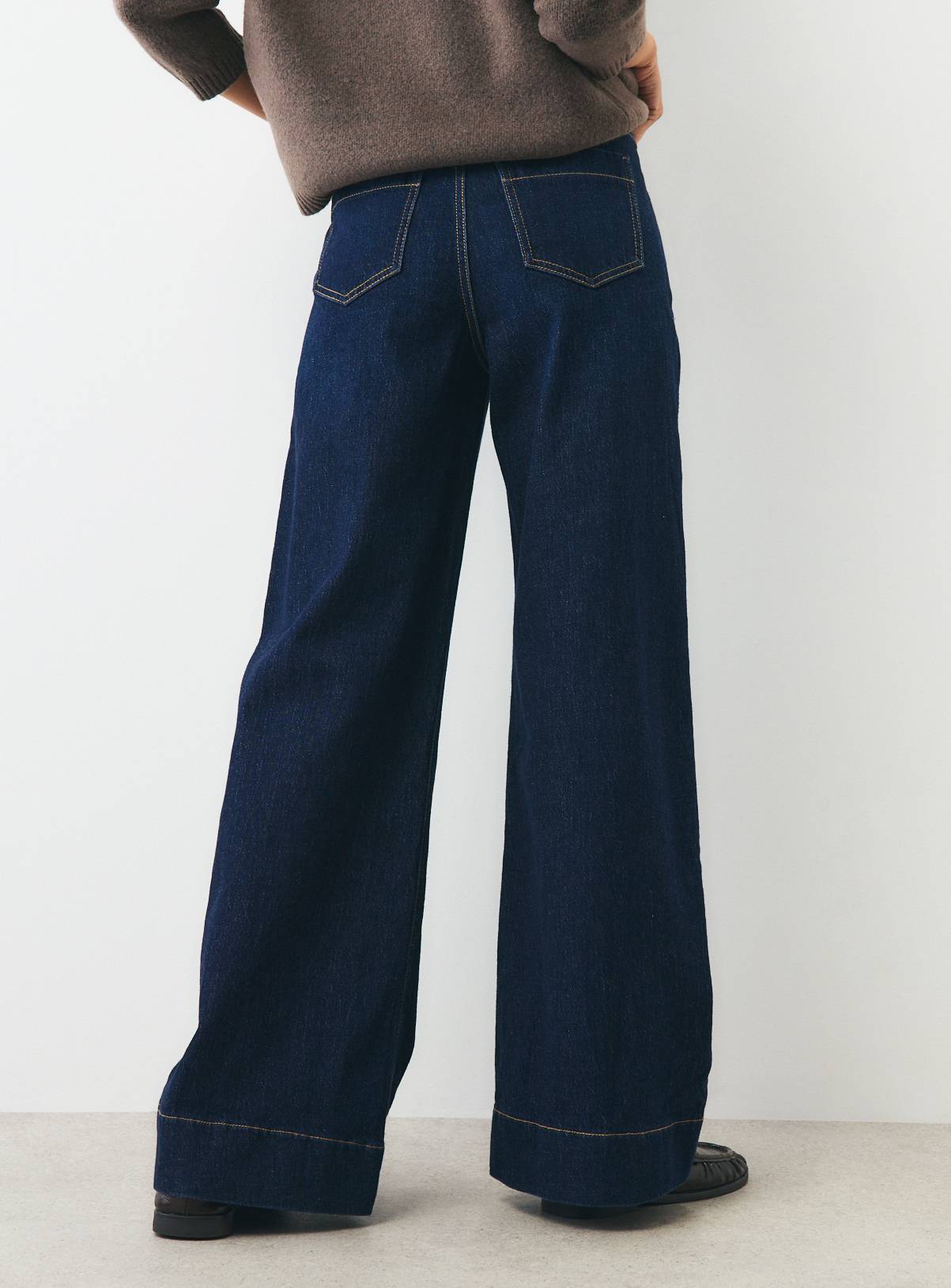 Patch Pocket Relaxed Flare Jeans 14S - Image 4